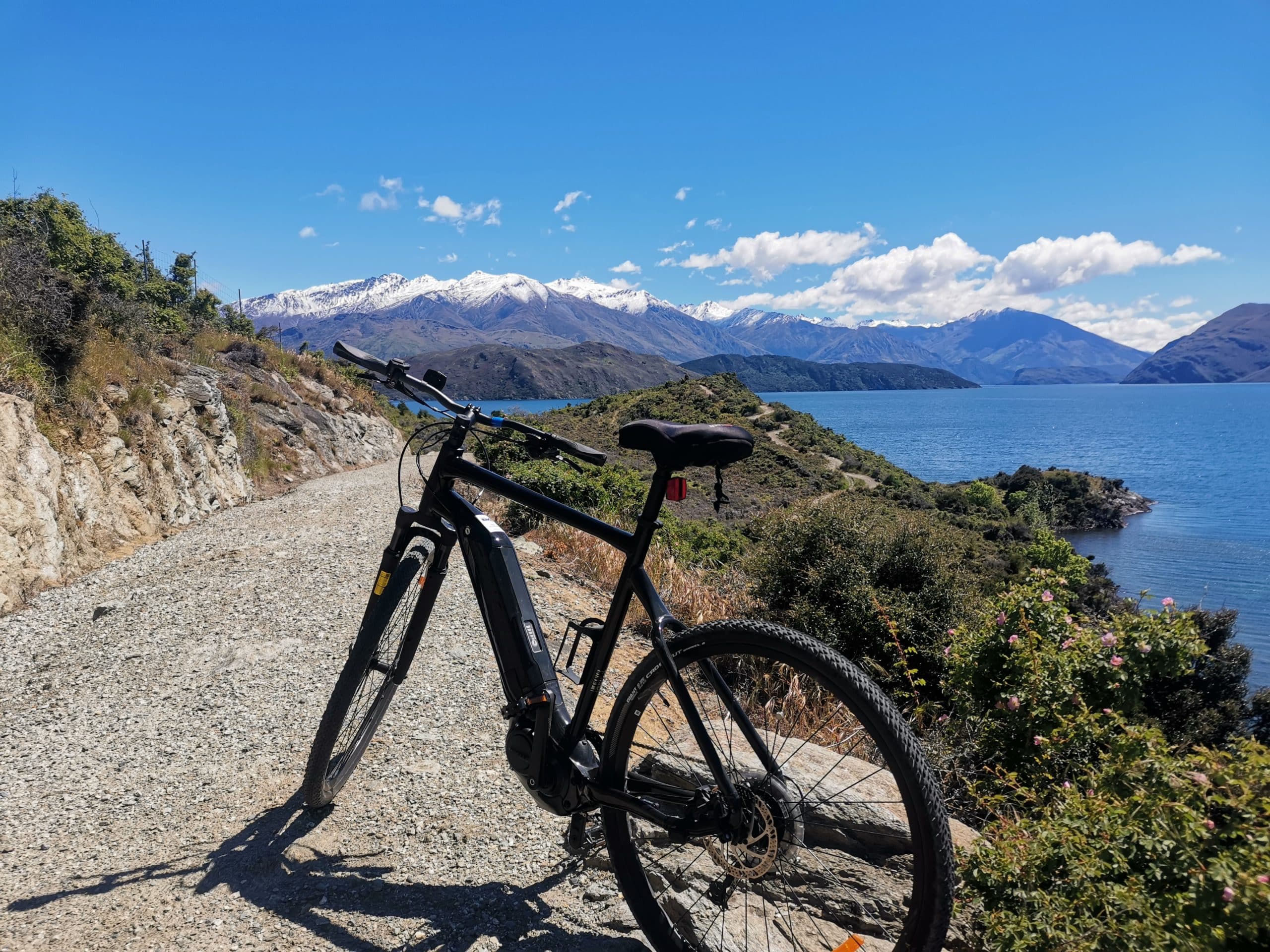 Wanaka Bike hire Bike Rental Wanaka Lake Dunstan ebike hire